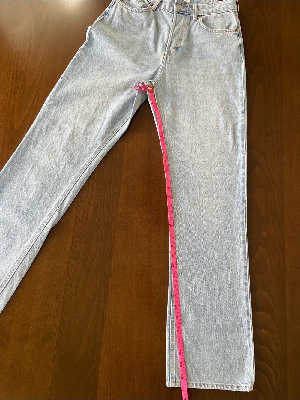 H&M Light Blue Button-Fly High Rise, Straight Leg Jeans. Size 4 - Picture 7 of 14